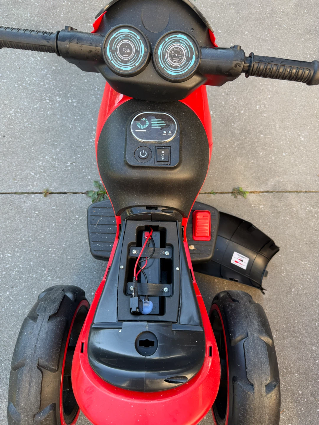 Red Motorcycle Ride-On Toy - photo 4