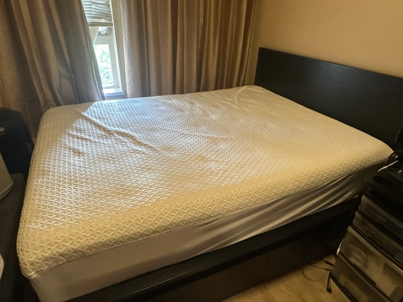 Beauty rest mattress with IKEA MALM bed frame with 4 drawers - photo 2
