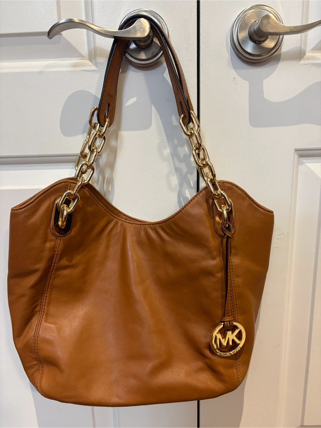 Michael Kors Tan Brown Lillie Shoulder Hobo Bag Nappa Leather
