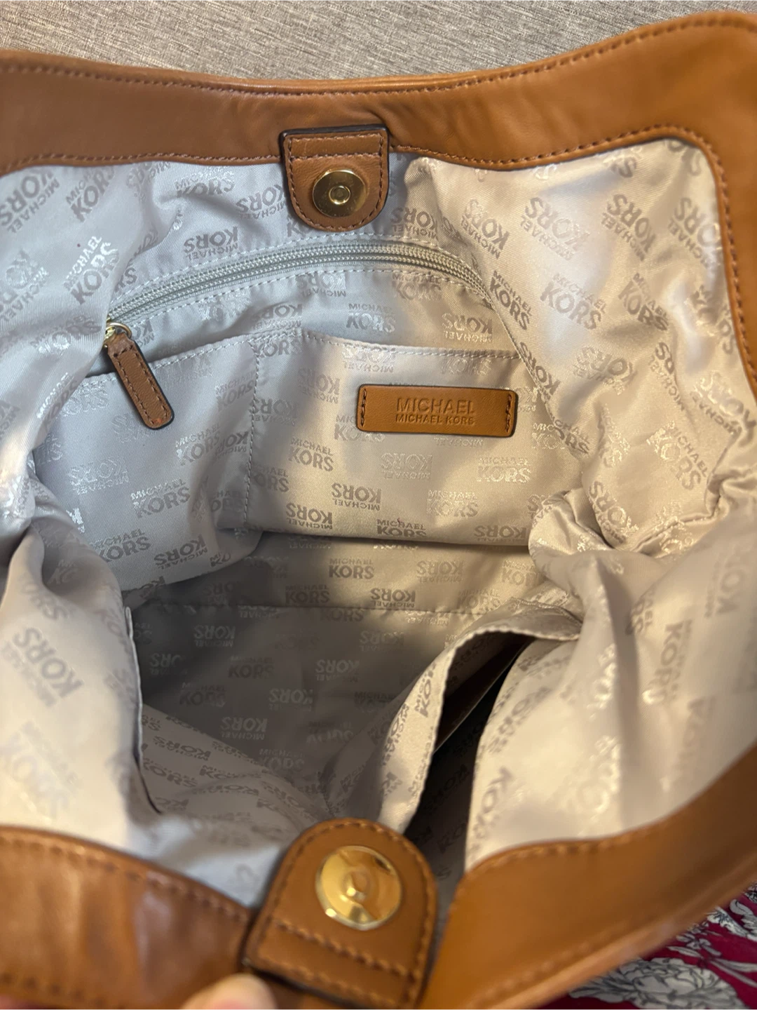 Michael Kors Tan Brown Lillie Shoulder Hobo Bag Nappa Leather - photo 3