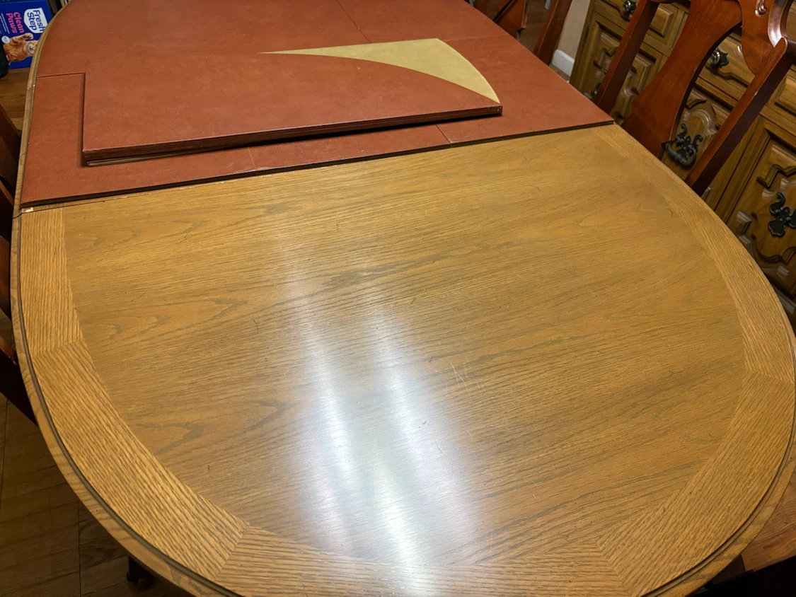Oval dining table w/6 chairs, china cabinet and bar - photo 4