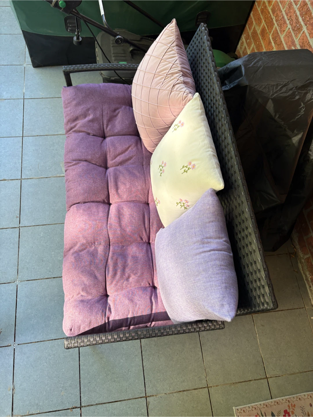 Outdoor Patio Bench Set – Cushion, Pillows & Waterproof Cover - photo 4