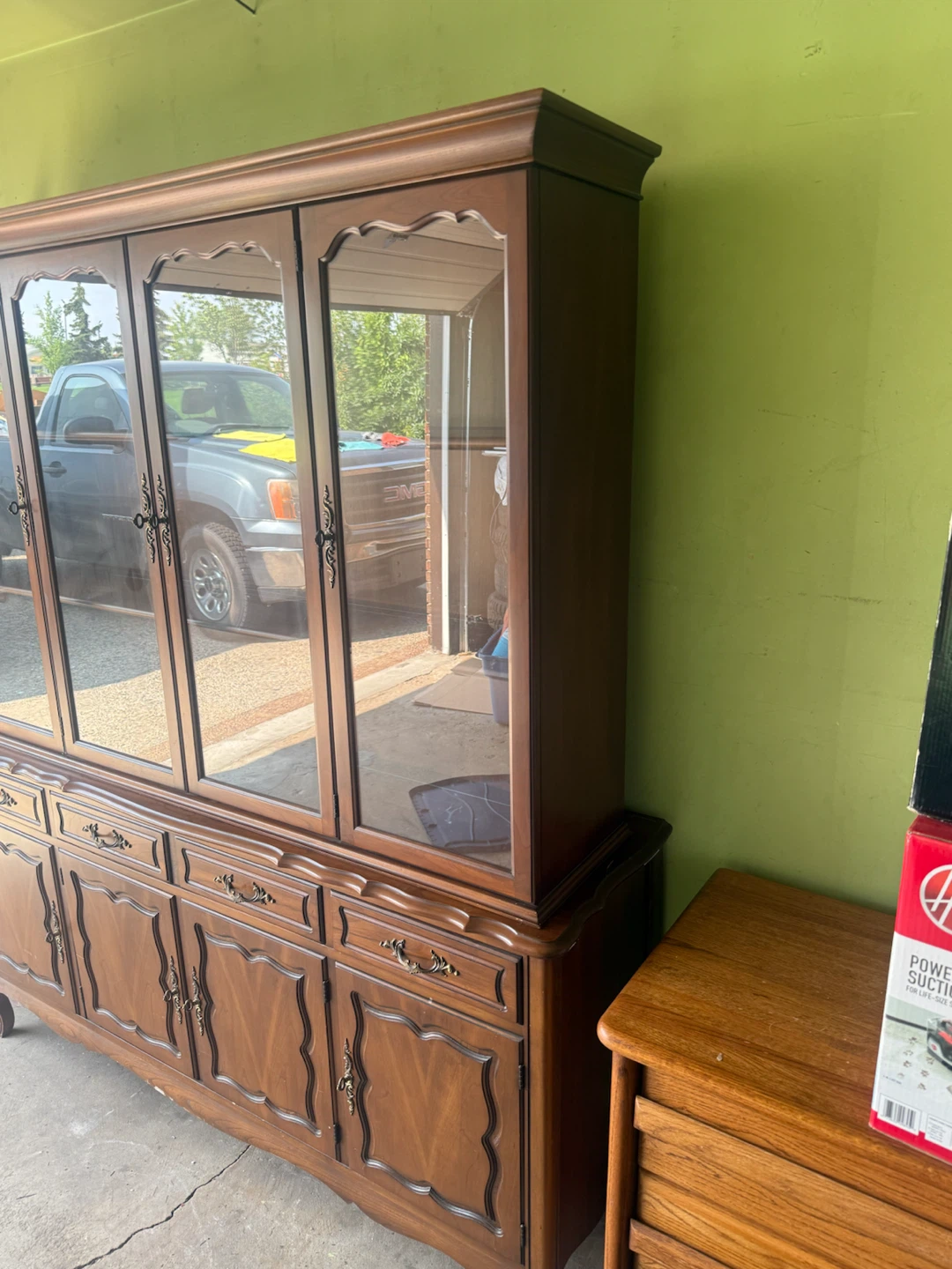 China cabinet - photo 4