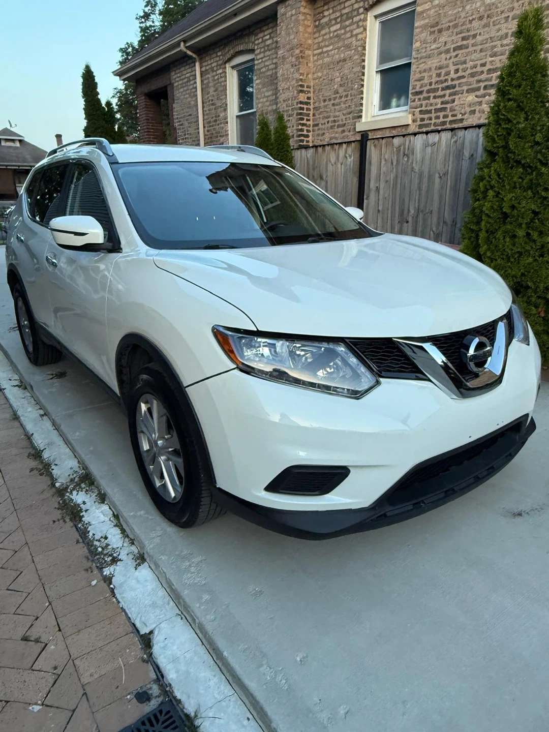 Nissan Rogue SV AWD 2016