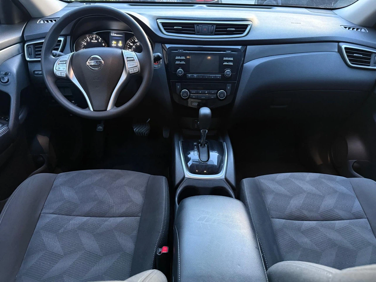 Nissan Rogue SV AWD 2016 - photo 2