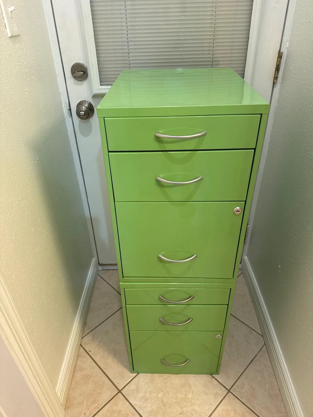 Green Metal 3 Drawer Filing Cabinet - photo 3