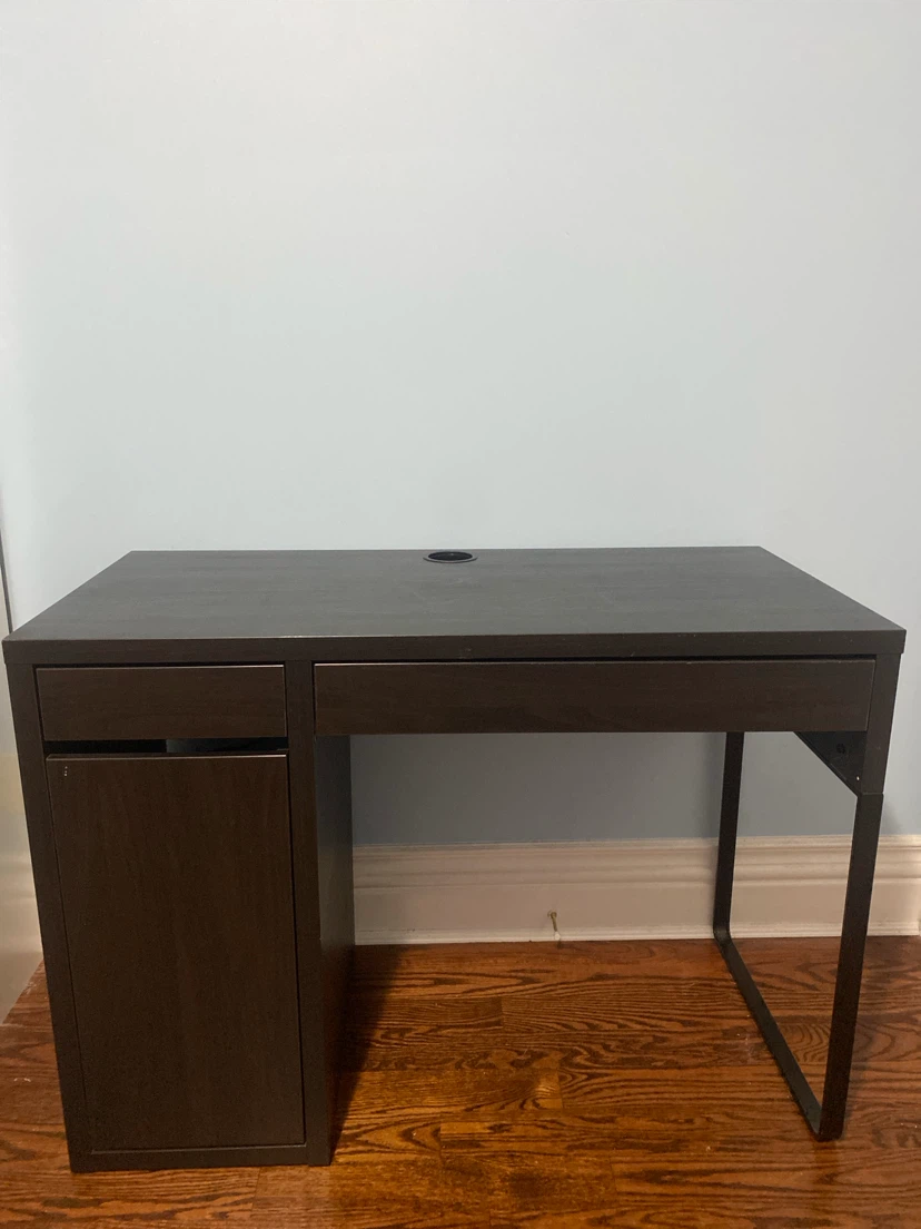 IKEA Micke black desk