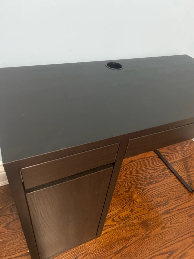 IKEA Micke black desk - photo 3