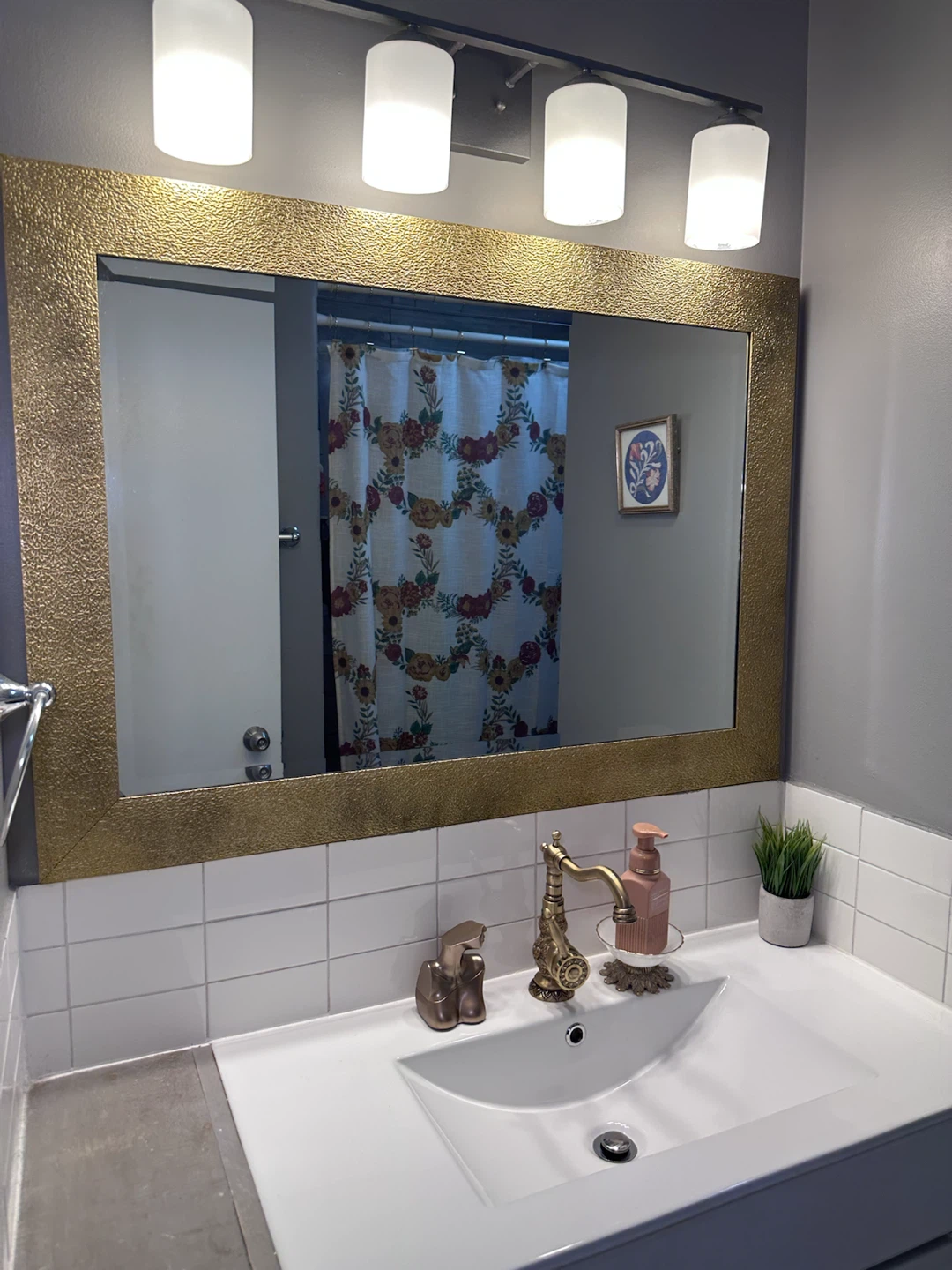 Decorative Mirror with Gold Frame Antiqued Finish - photo 4