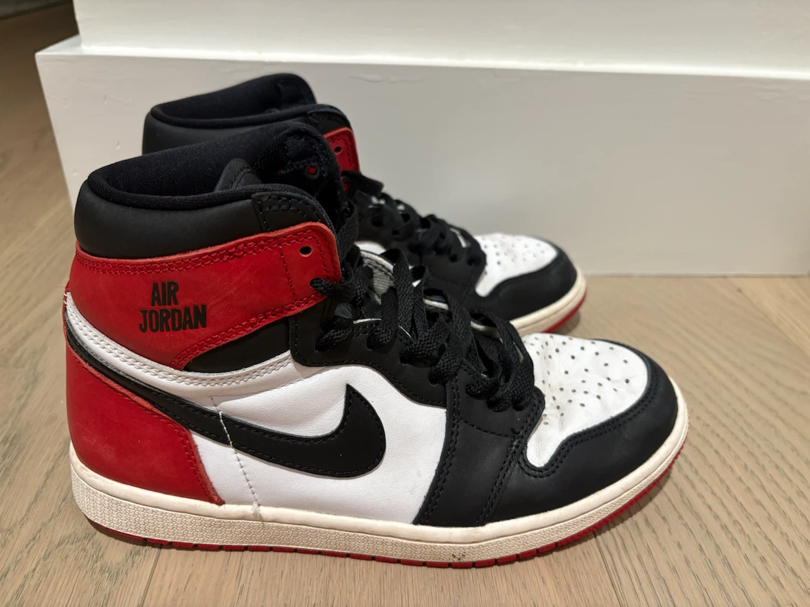 Air Jordan 1 High OG "Black White Red" - photo 2