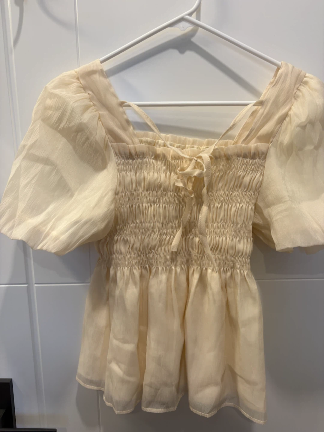 Cream Puff Sleeve Smocked Top - photo 2