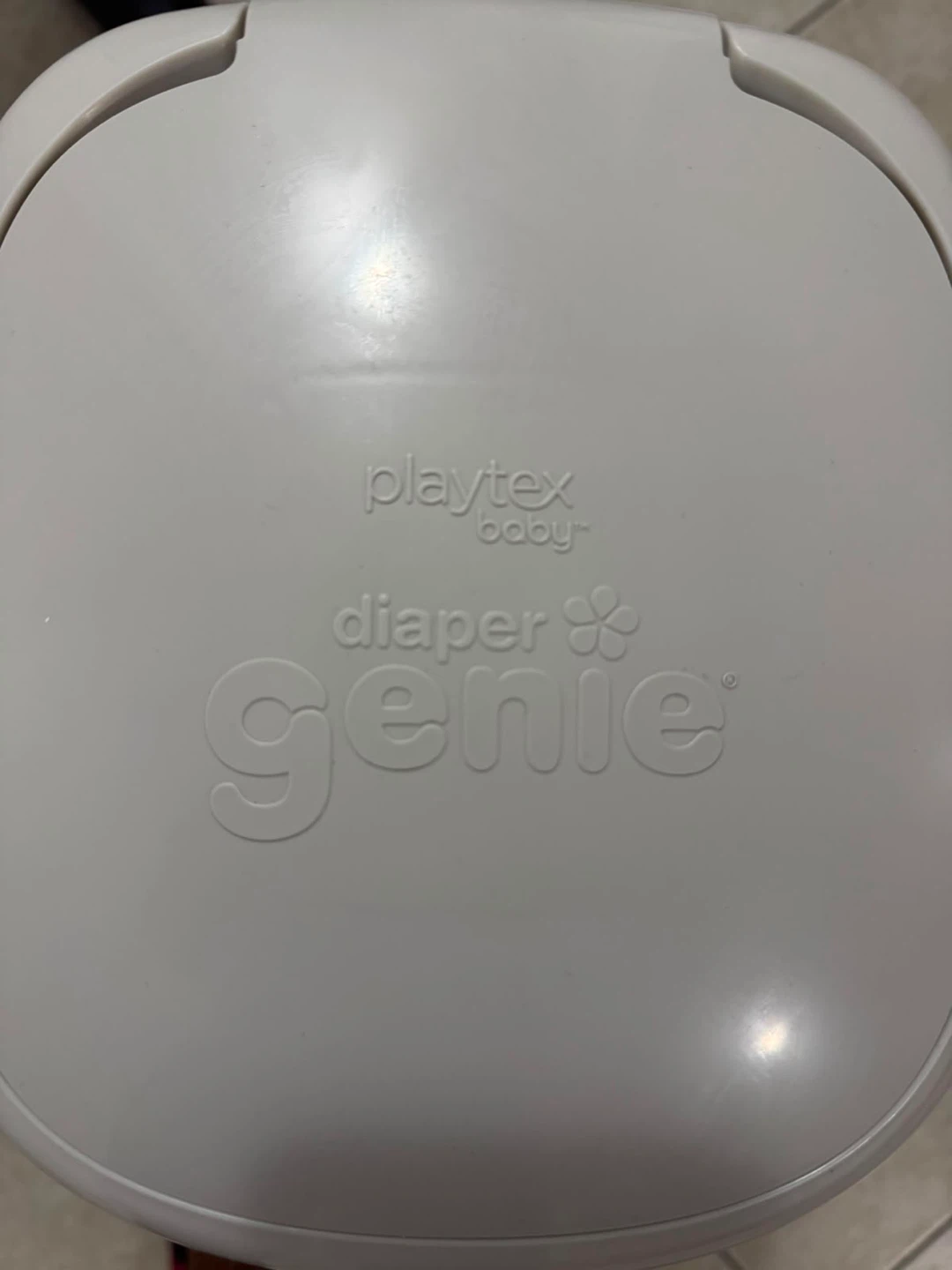 Diaper Genie with one refill - photo 4