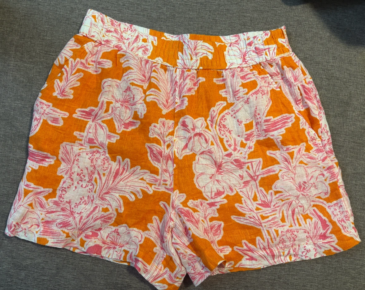 C&C California Linen High Waisted Floral Animal Shorts Medium