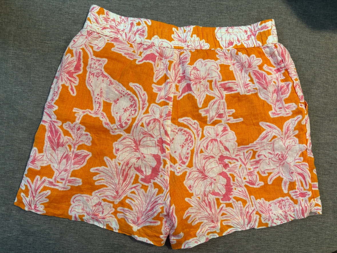 C&C California Linen High Waisted Floral Animal Shorts Medium - photo 3