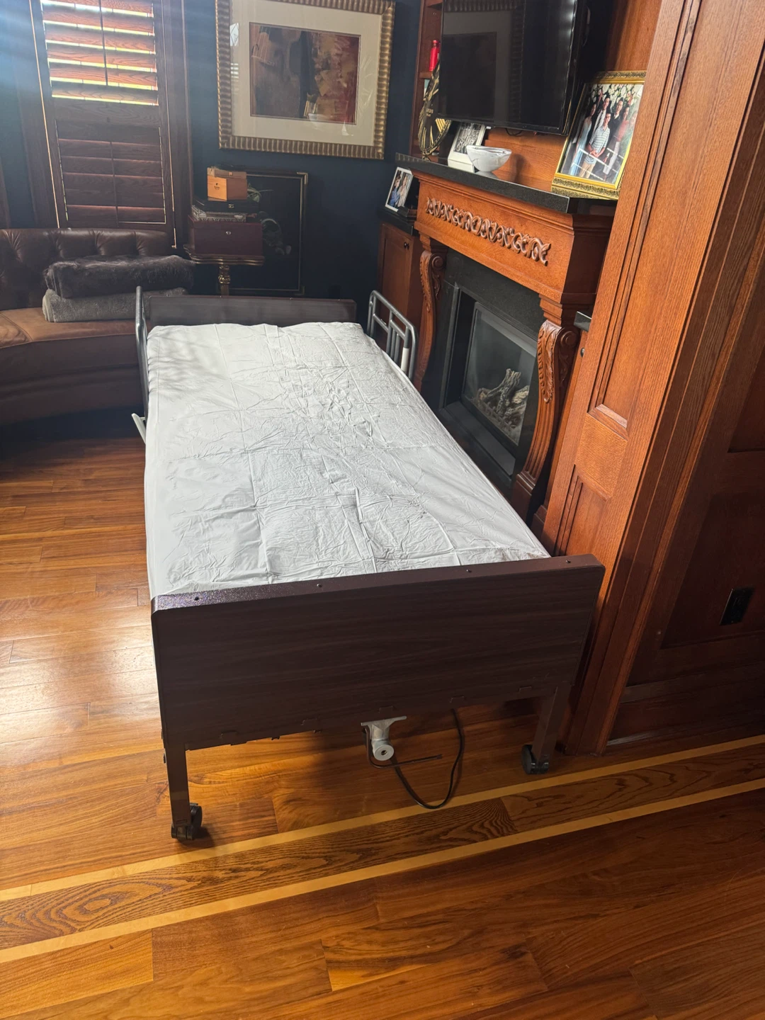MEDLINE HOSPITAL BED DELIVERED - photo 2