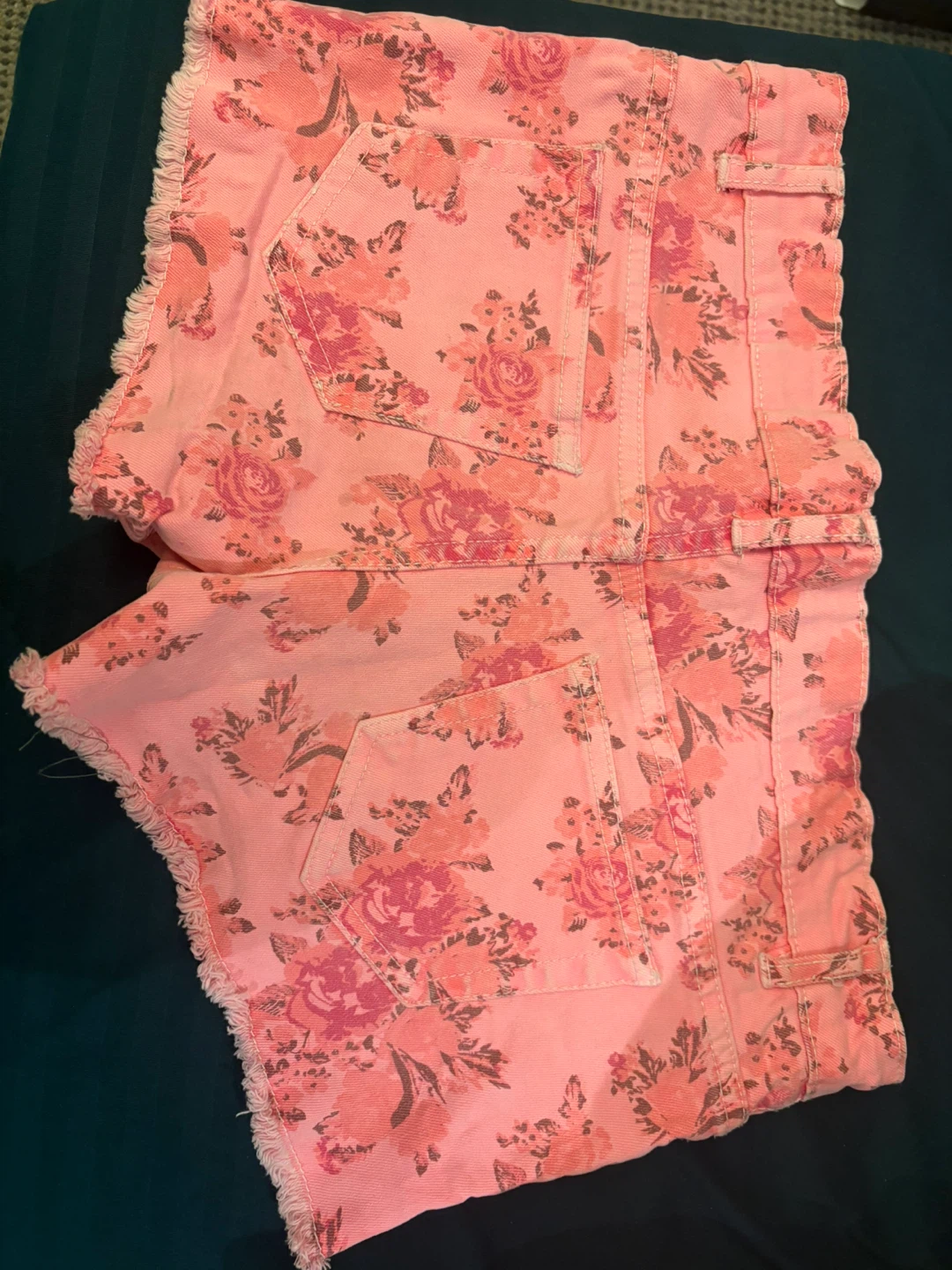 Denim Co. Pink Floral Shorts - Size 6 - photo 3