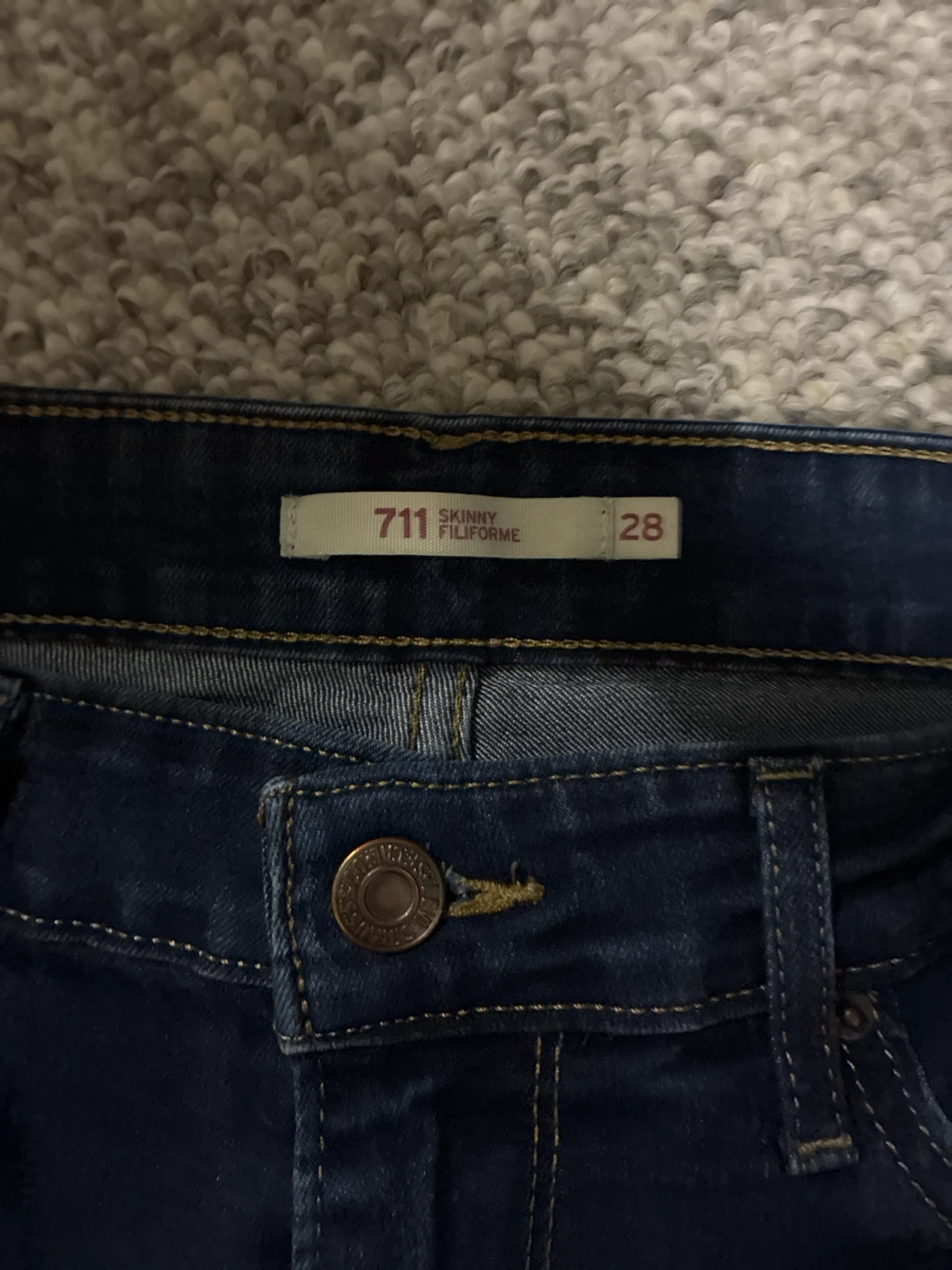 Levi's 711 Skinny Jeans Size 28 - photo 2