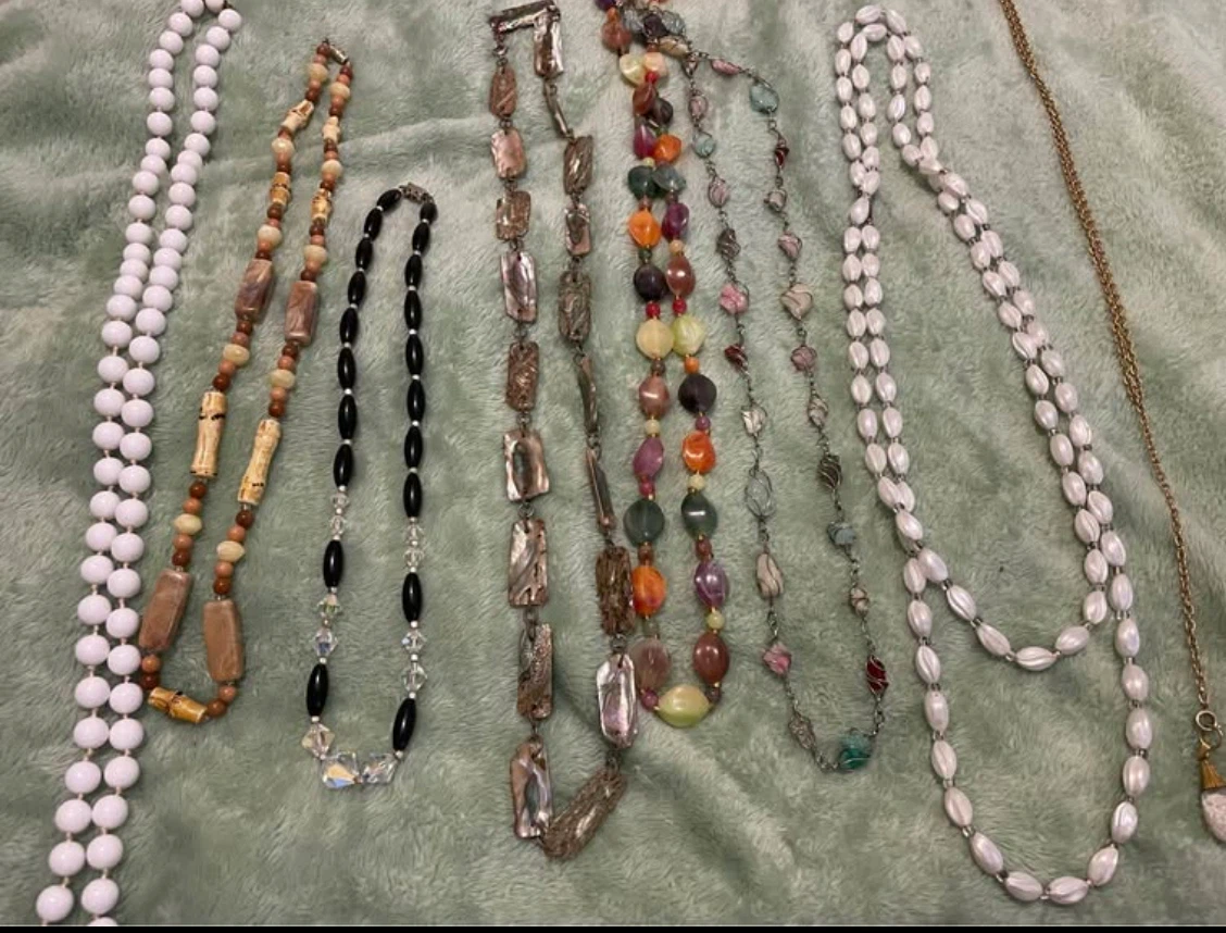Assorted vintage costume Jewelry Necklaces and Brooches Lot - photo 2