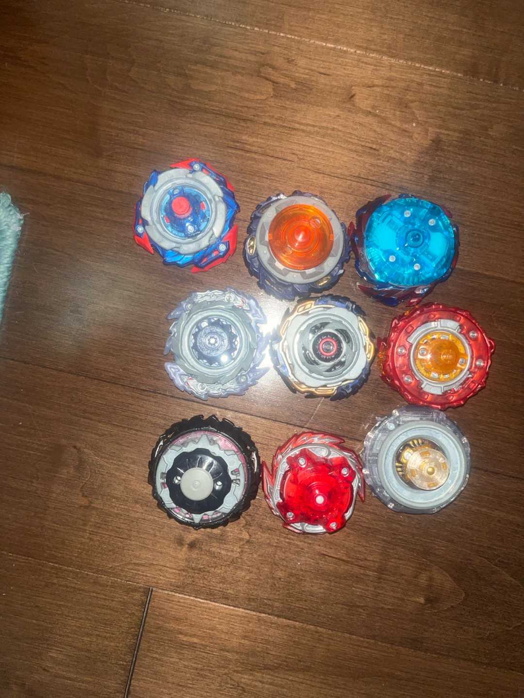 9 Takara Tomy Beyblade stock combos - photo 2