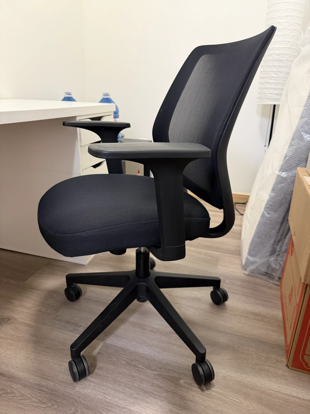 Black Mesh Back Office Chair