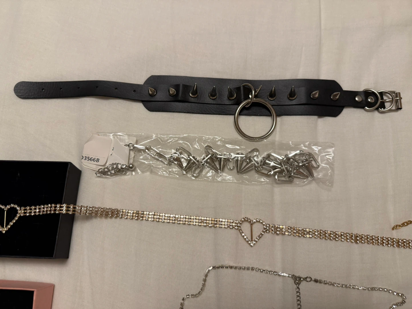 Assorted new Y2K accessories - chokers, waist chains, rings etc - photo 2