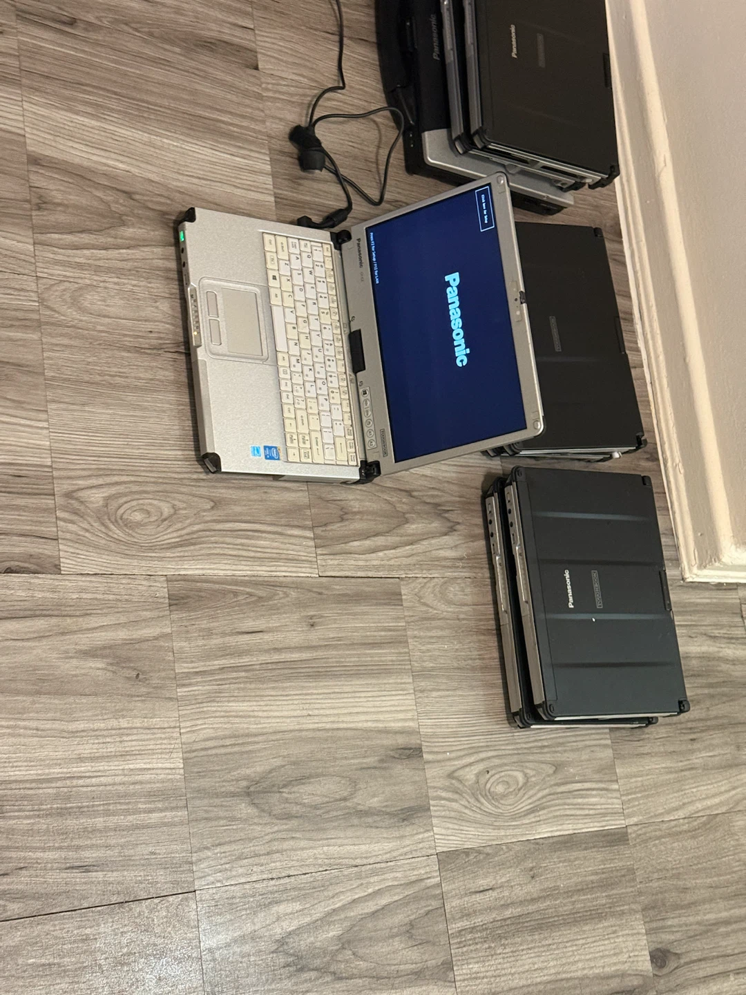 Lot of 8 Panasonic Toughbook Touchscreen Laptops (Lot of 8) - photo 3