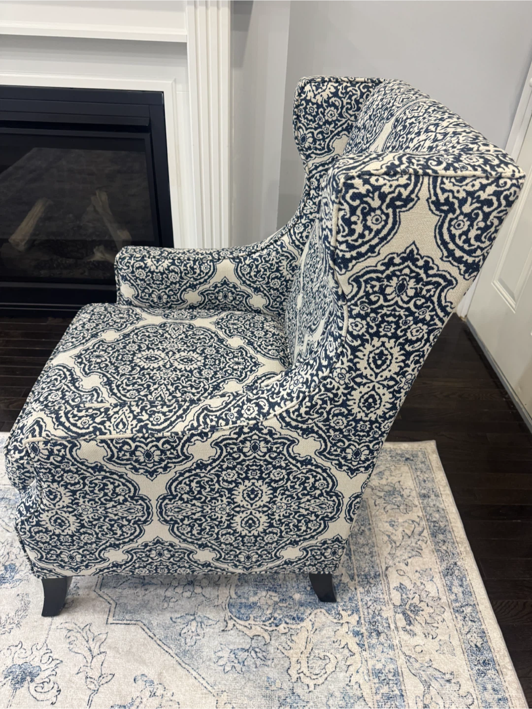 Wingback Armchair - Blue & White Damask Pattern - photo 3