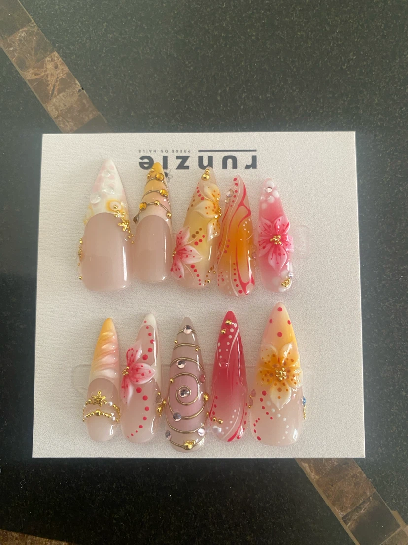 Runzie Press On Nails Juicy Summer
