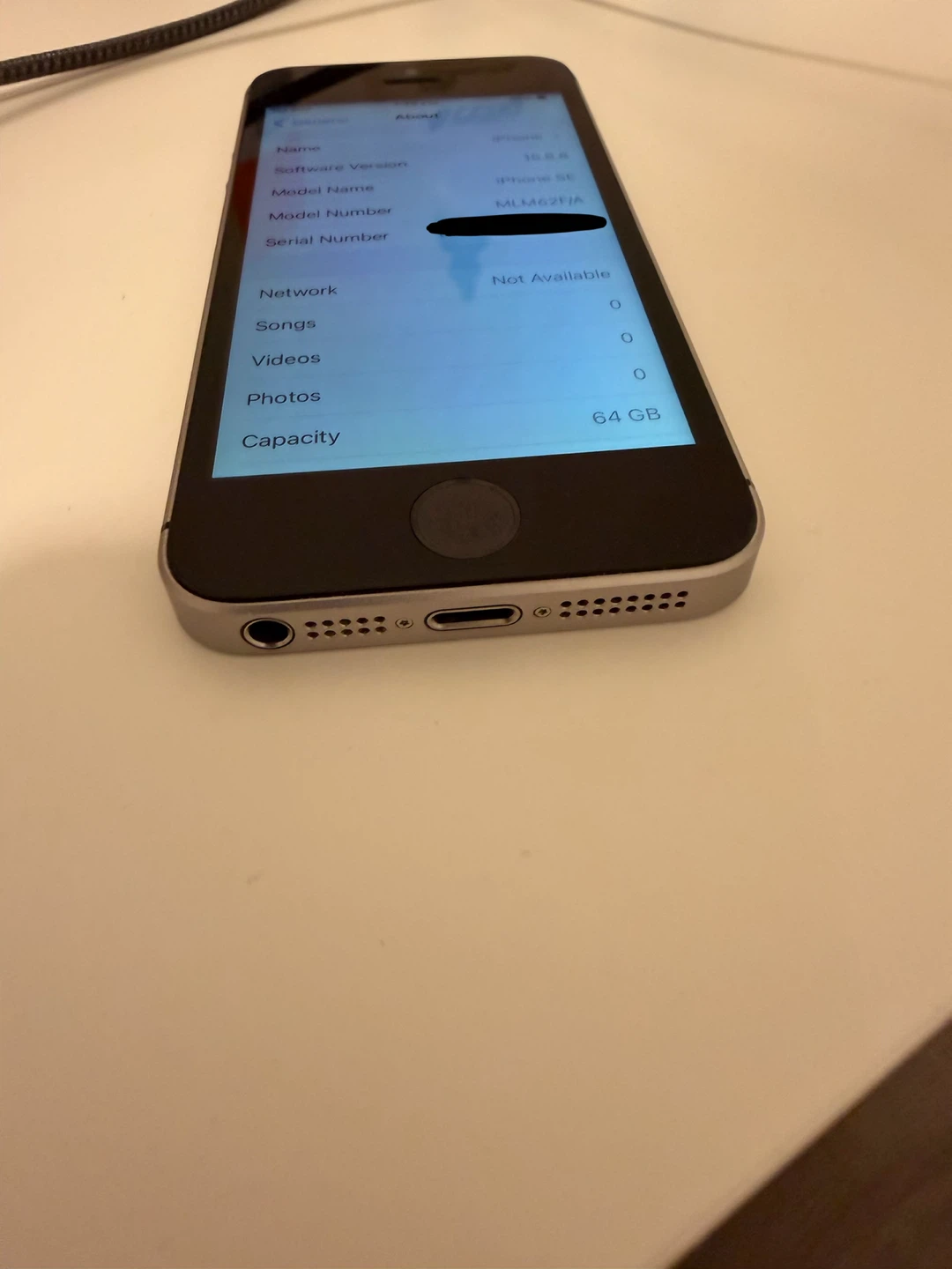 Apple iPhone SE 64GB - photo 2