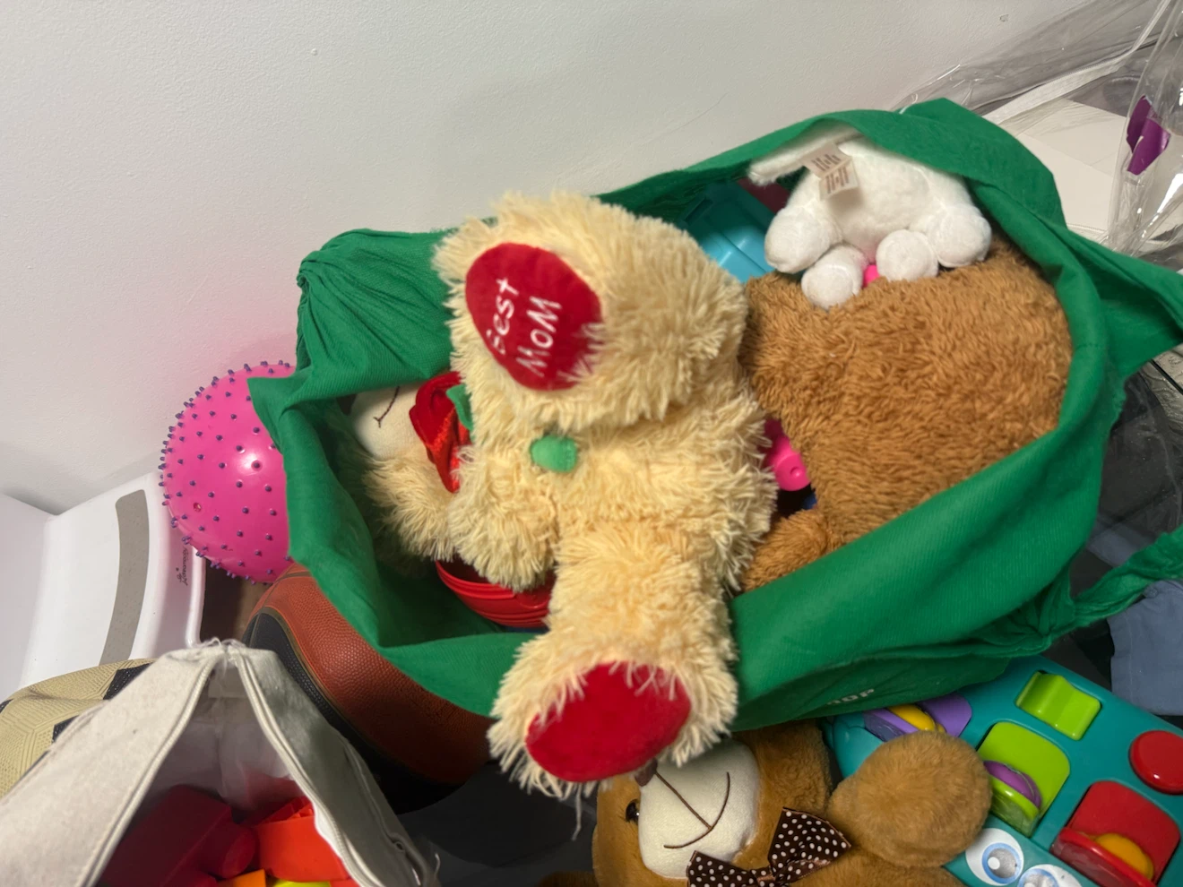 Bundle of assorted stuffed animals and toys - photo 4