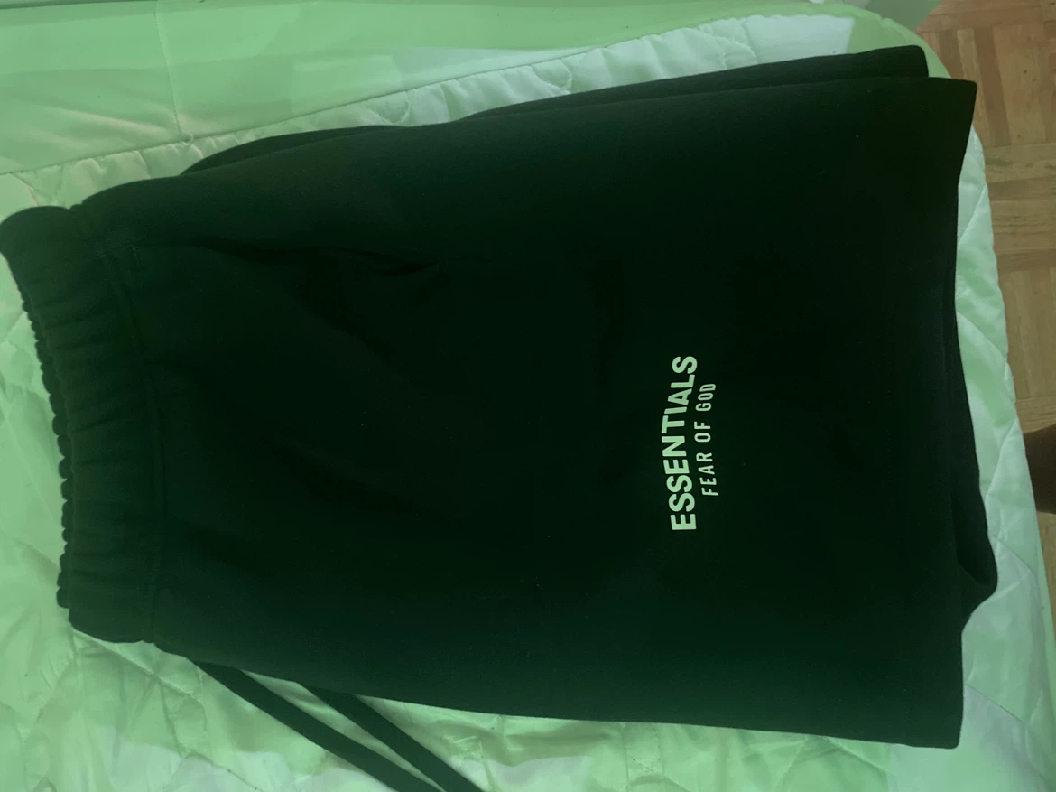 Essentials Fear of God Black Sweatshorts