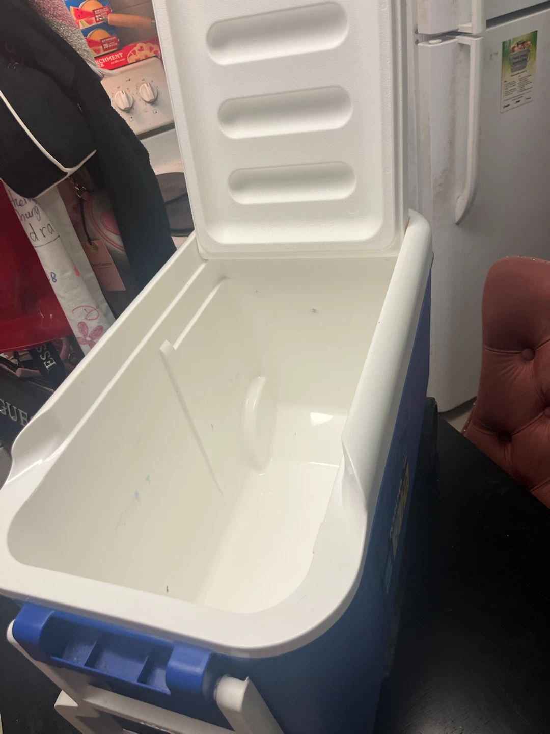 Igloo 38 qt cooler - photo 4