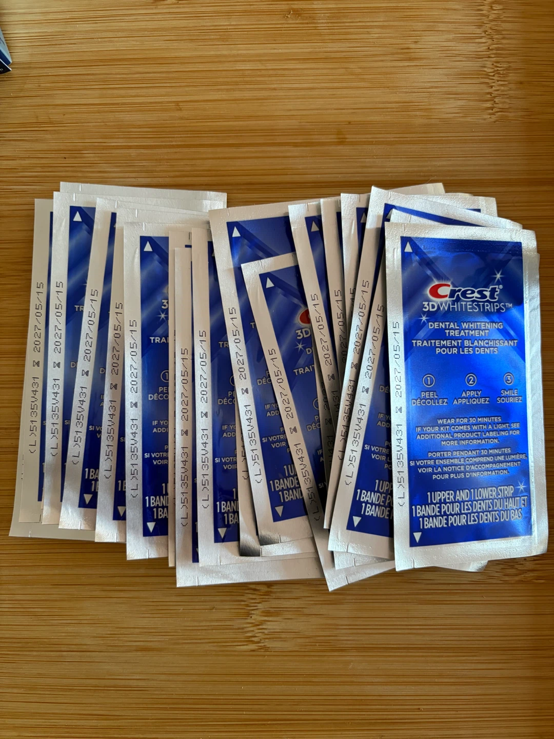 Crest 3DWhitestrips Dental Whitening Kit - photo 2