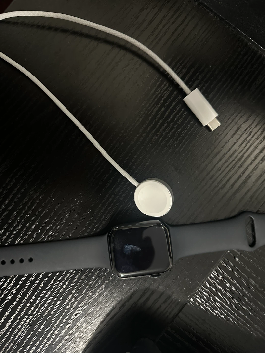 Apple Watch Se 3 with charger and box - photo 4