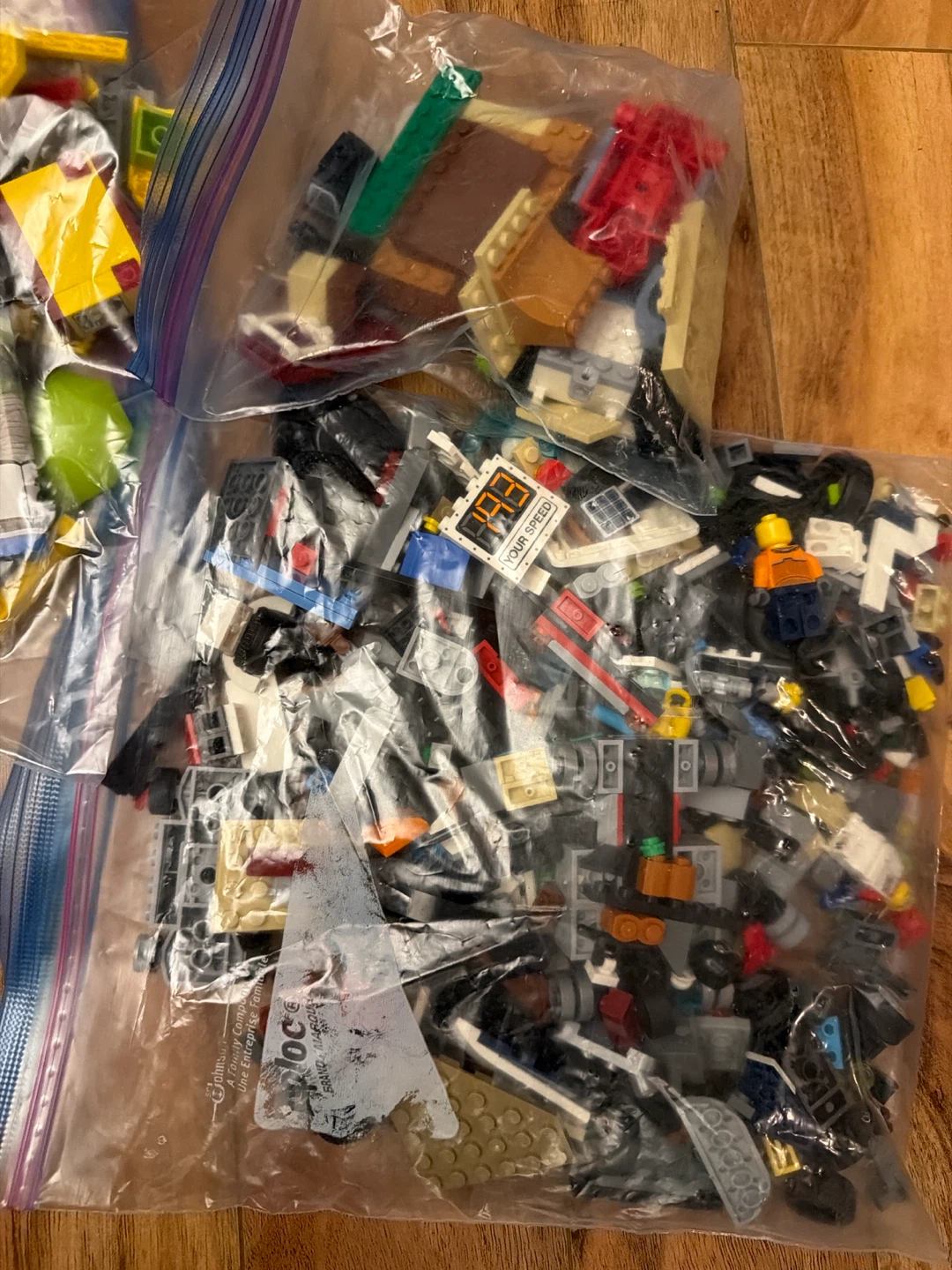 LEGO Lot – Mixed Pieces, Partial Builds - photo 4