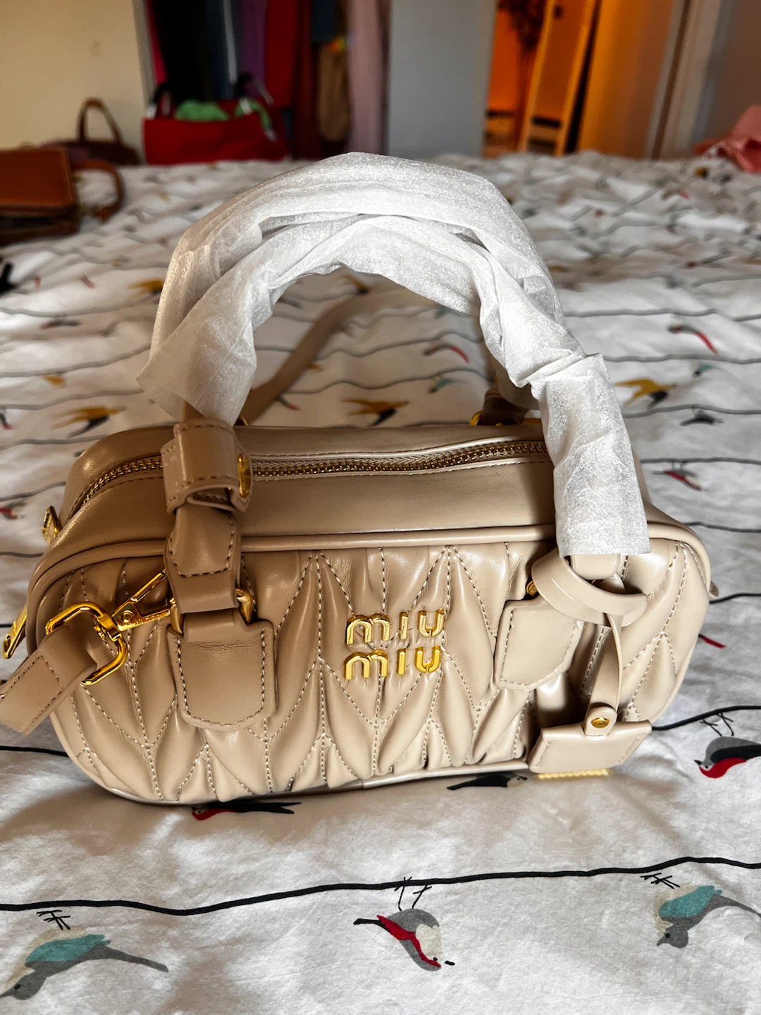 Quilted Crossbody Bag Nude Beige Gold Hardware Dust Bag - photo 2