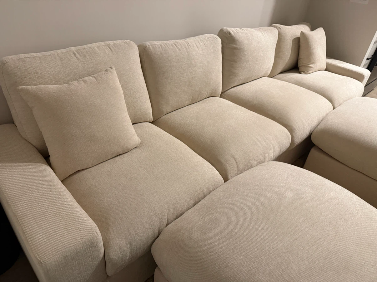 Sectional Couch - photo 3