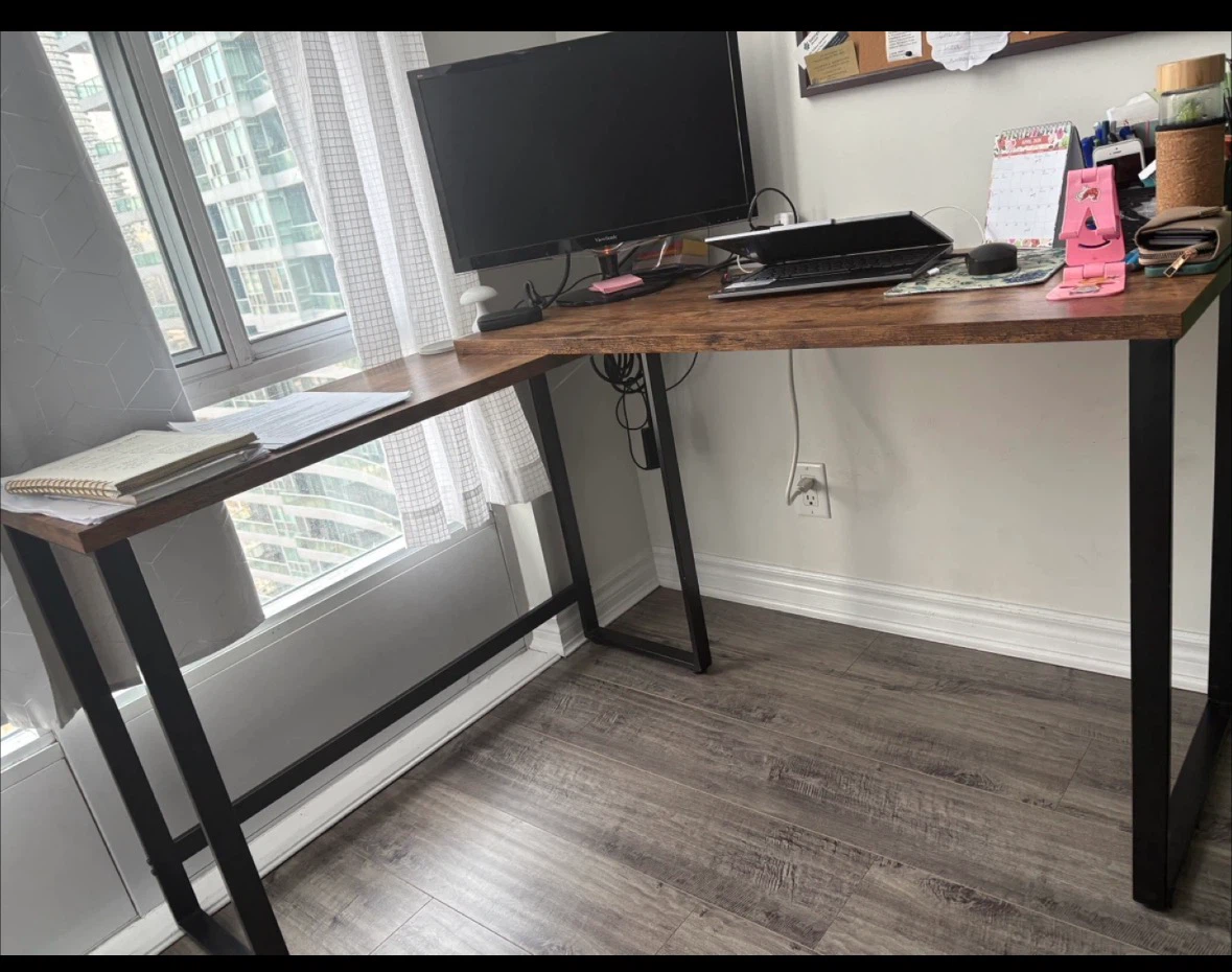Rotating office table