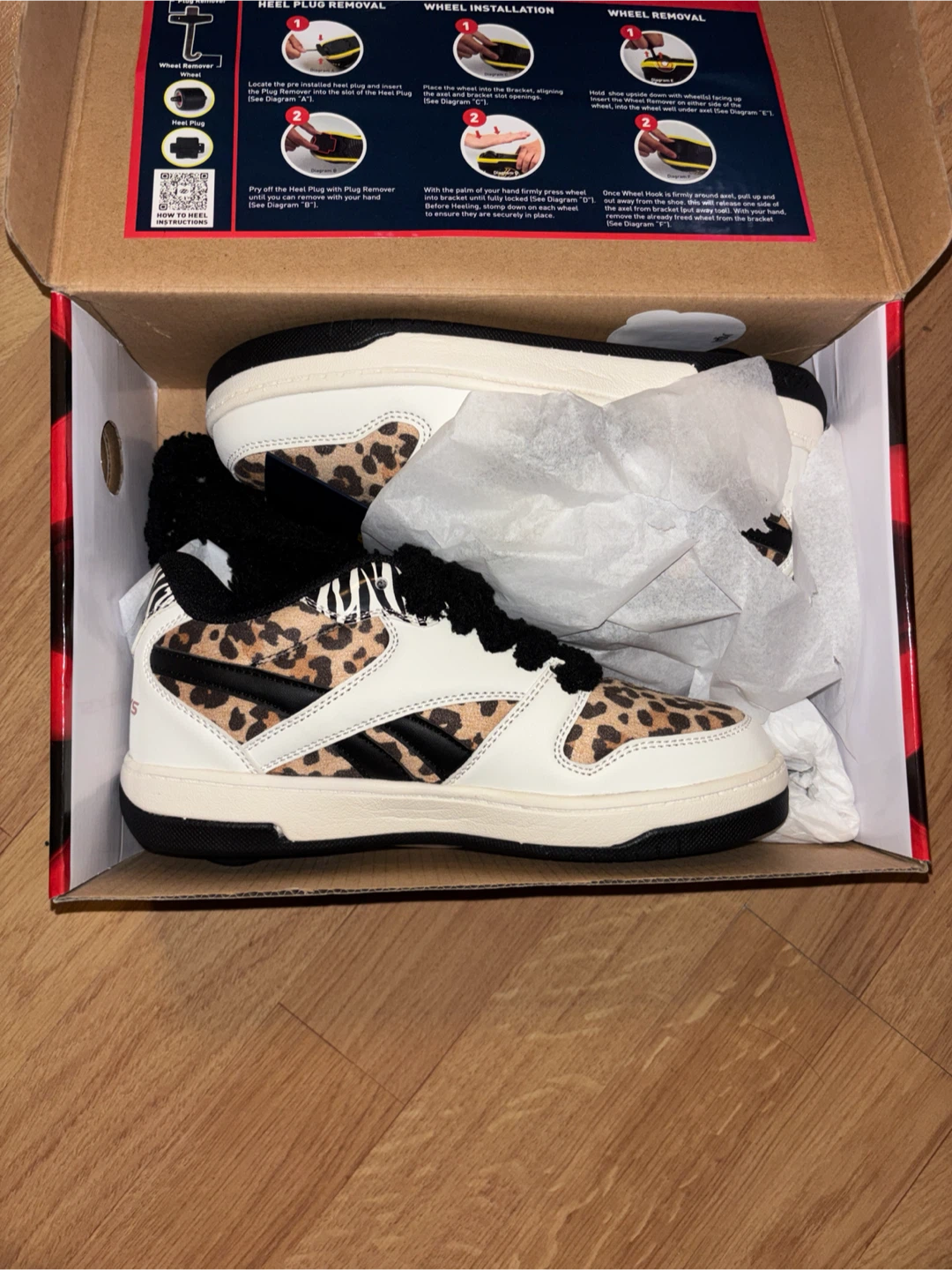 Reebok x Heelys BB 4500 LOW Leo Print Wheeled Shoes Youth 4