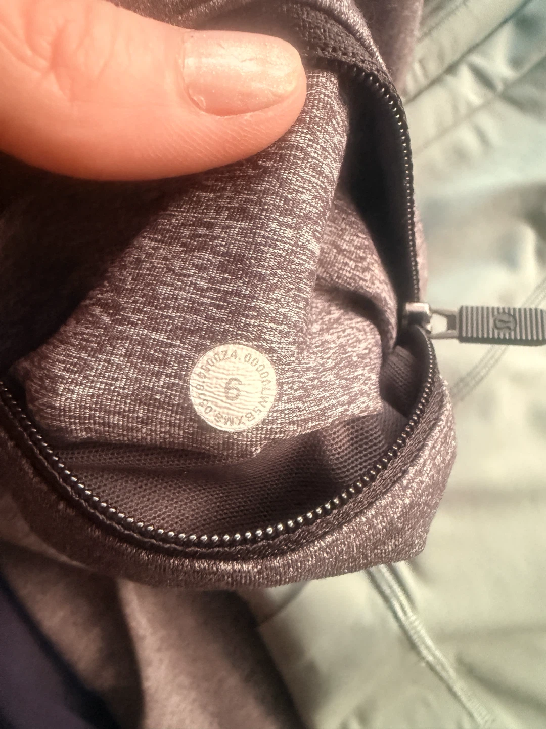 Like New Lululemon Athletica Pants (3 Pairs - Sizes 6 & 8) - photo 4