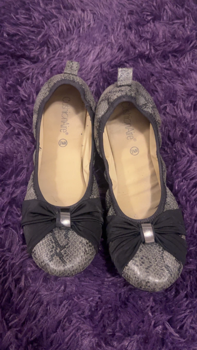 CushionAire Women's Ballet Flats - Size 9.5