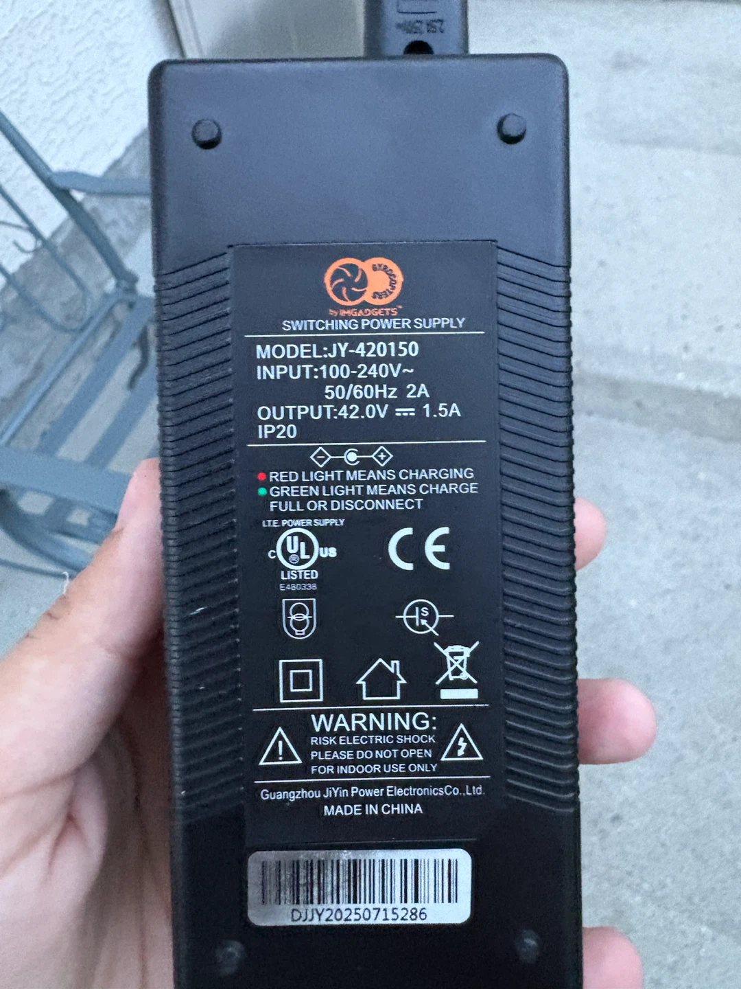 Gyroor FLASH Electric Scooter with Charger - photo 2