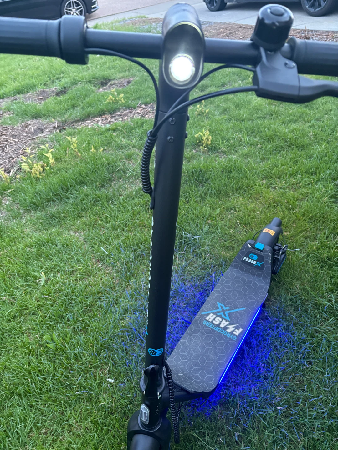 Gyroor FLASH Electric Scooter with Charger - photo 5