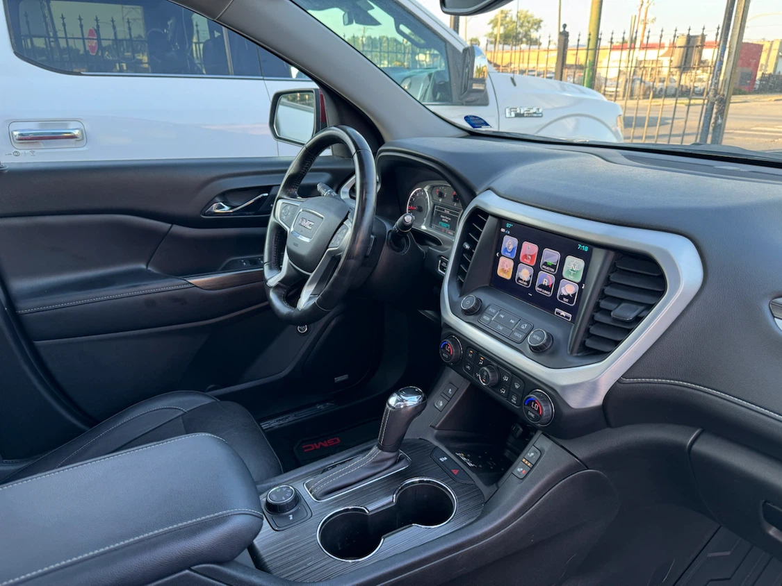 2018 GMC Acadia SUV - photo 4