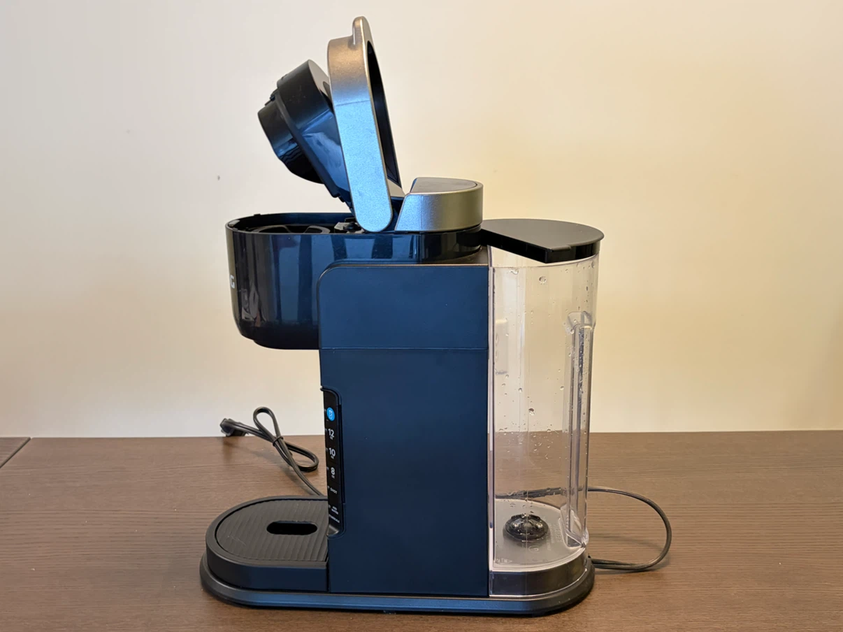 Keurig Coffee Maker with Milk Frother - photo 3