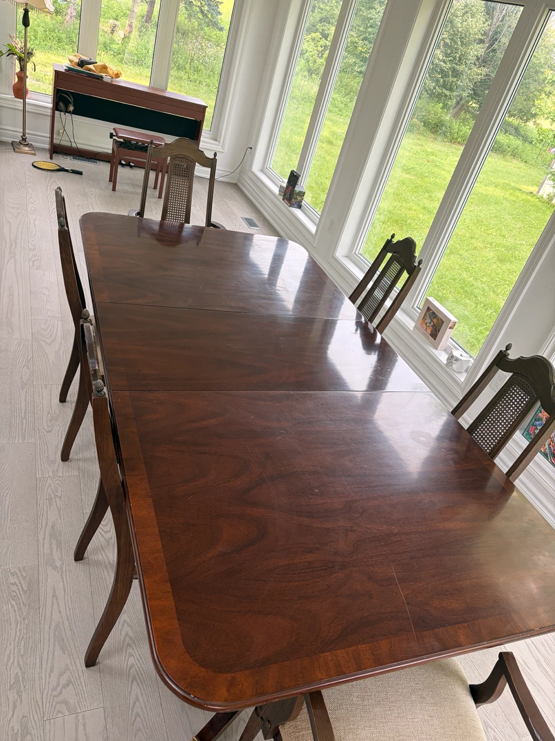 Extendable Dining Table and Chairs Set