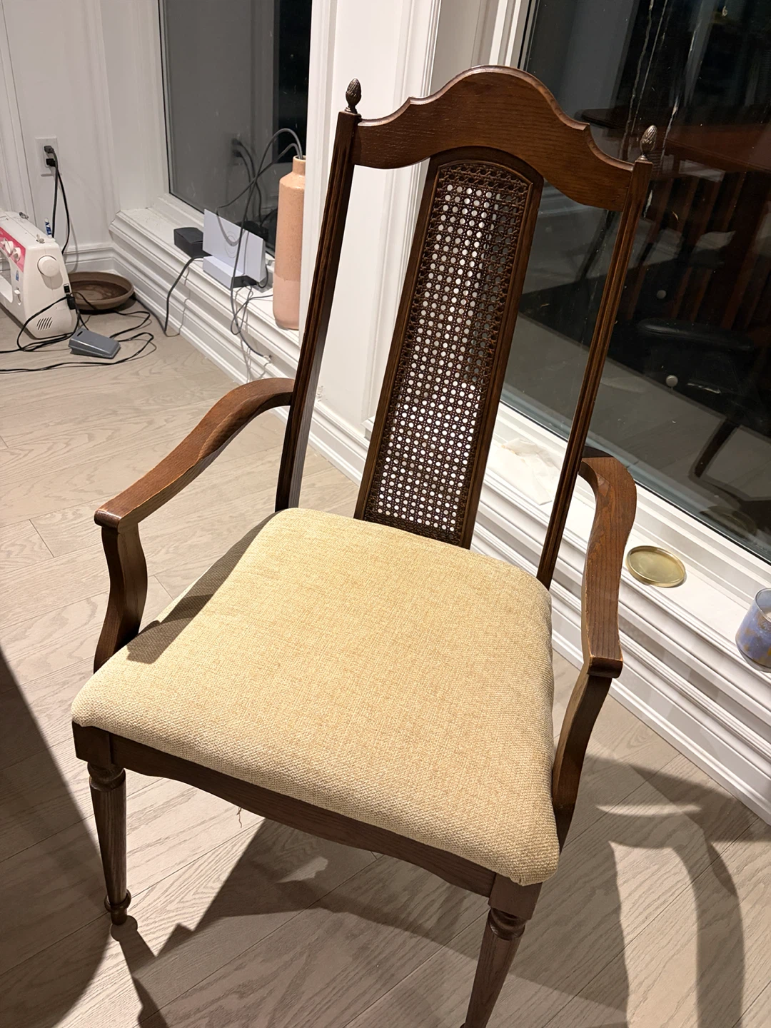 Extendable Dining Table and Chairs Set - photo 3