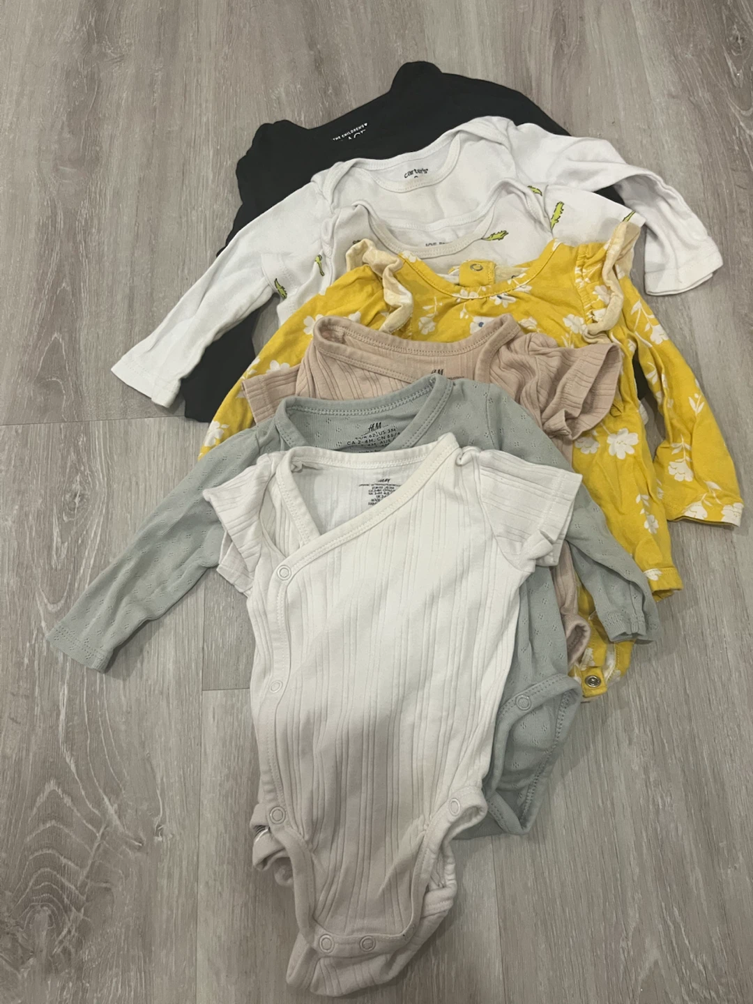 Baby Girl Clothing Bundle 0-12 months - photo 4
