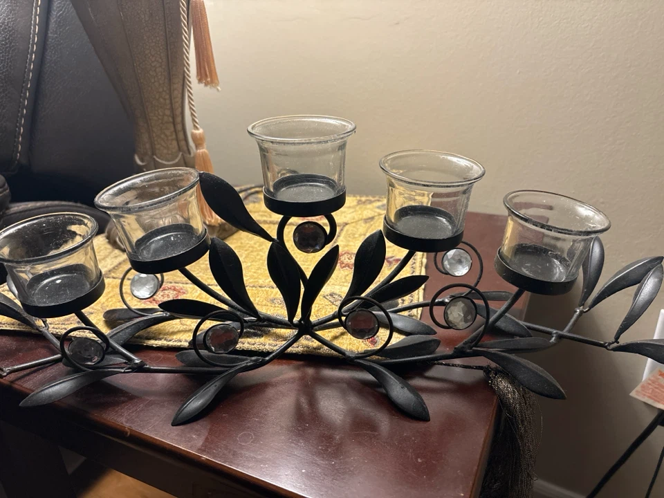 Candle Holder with 5 Glass Votives