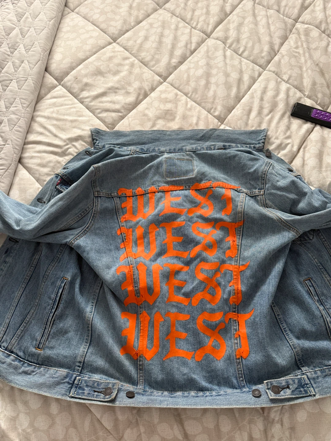 Levi's Denim Jacket with Orange West Print - photo 5